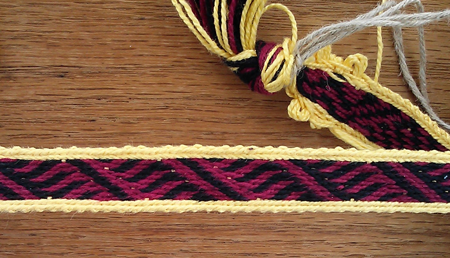 tablet weaving